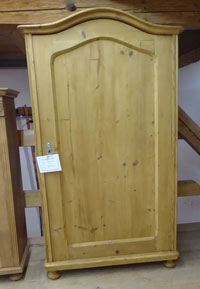antiker Schrank