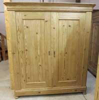 Antikschrank